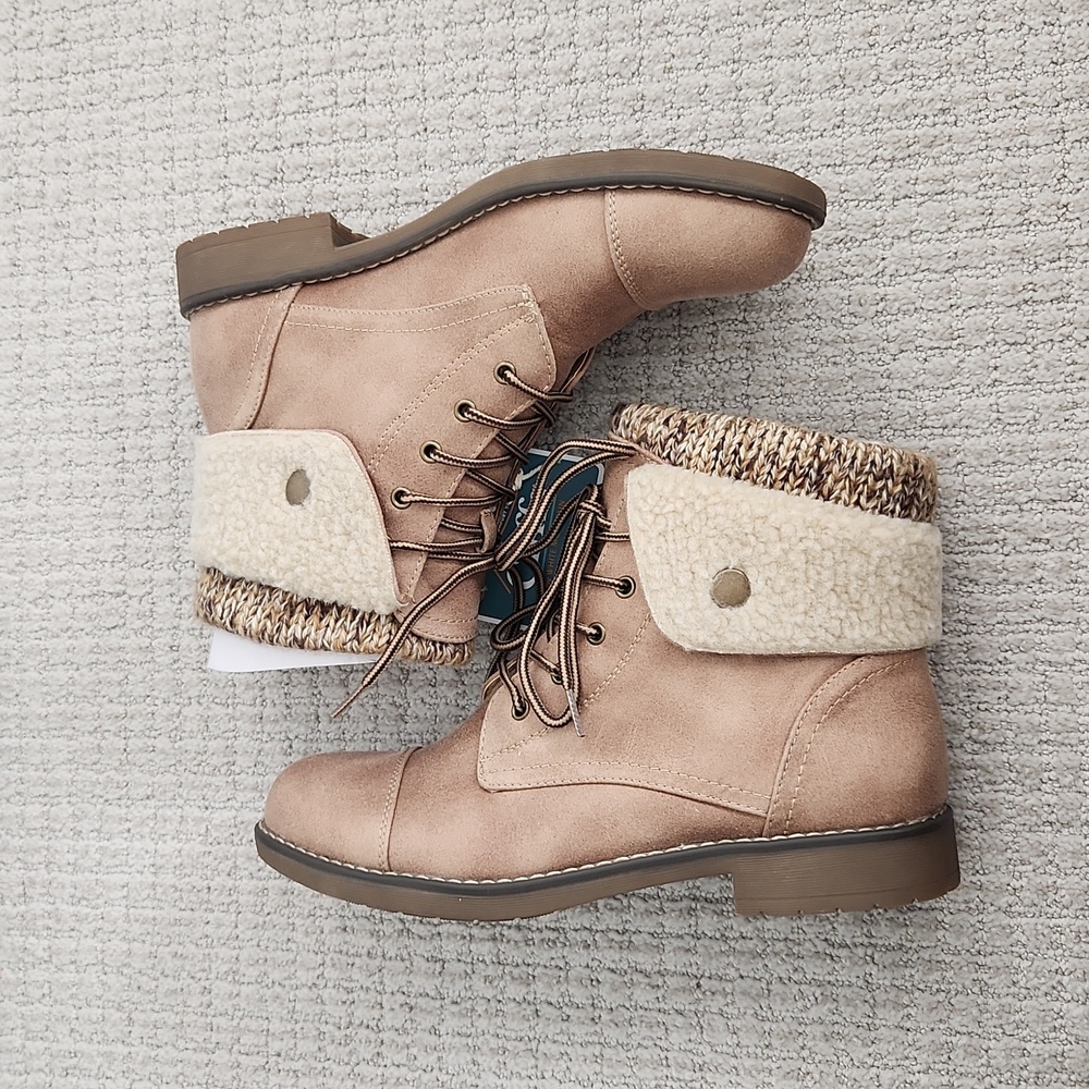 New Cliffs Ankle Booties - Picture 3 of 5